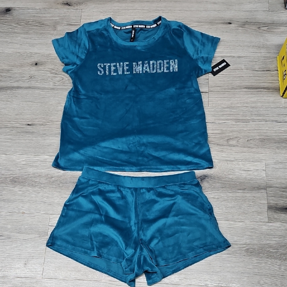 Steve Madden Beautiful Pajama Set
